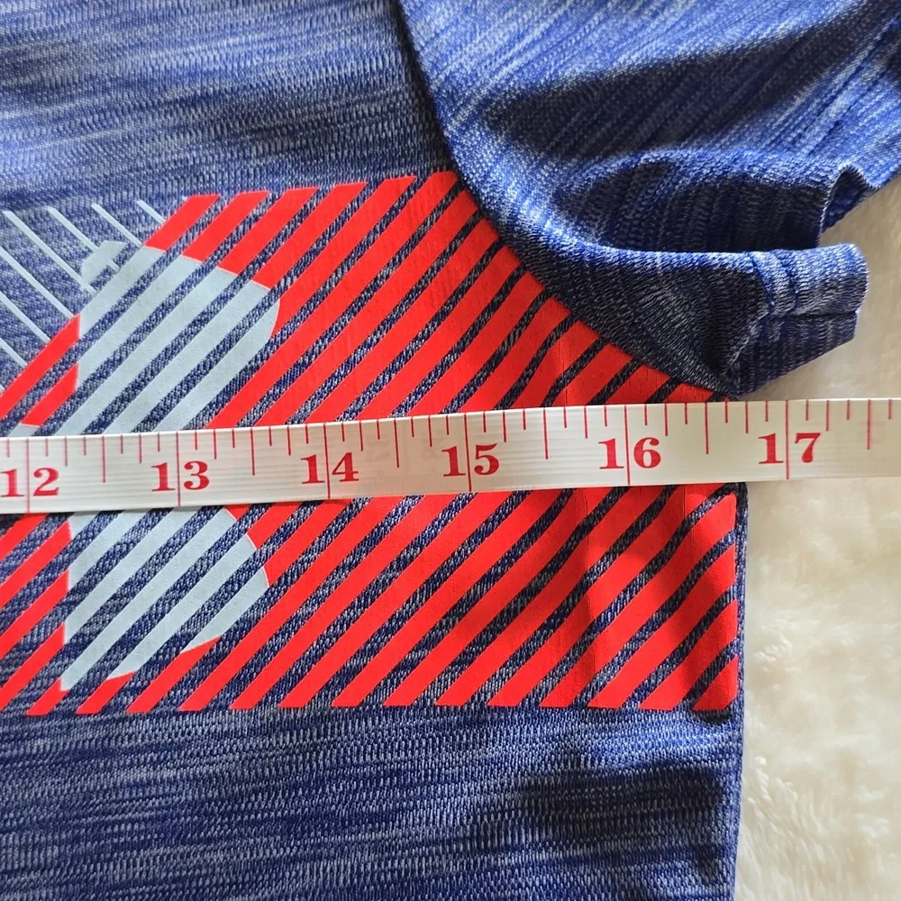 Under‎ Armour T-shirt Size Youth Large New Never Worn